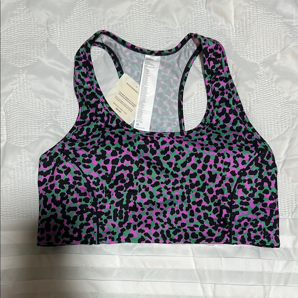 Nwt on the go medium impact sports bra in green grass safari medium